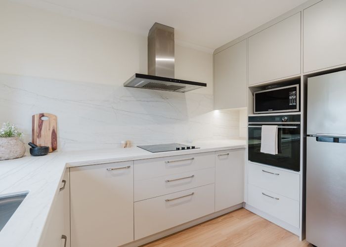  at 14 St Johns Avenue, Hamilton East, Hamilton, Waikato