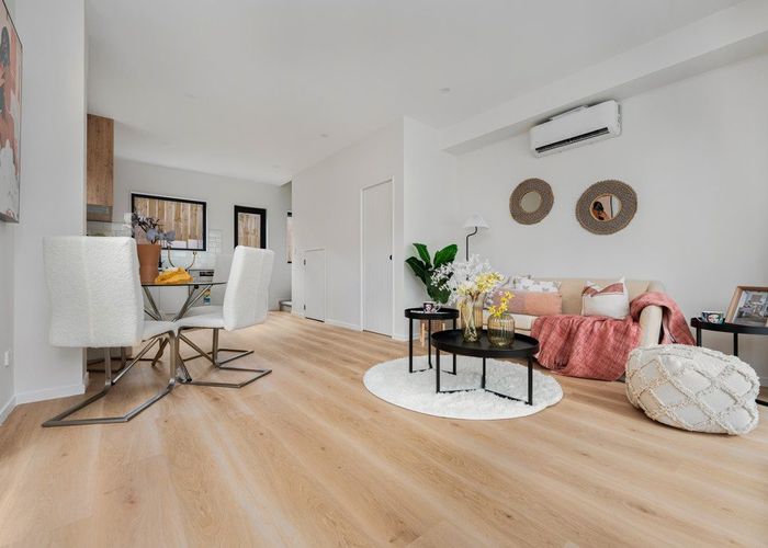  at 7/18 Dellwood Avenue, Henderson, Waitakere City, Auckland