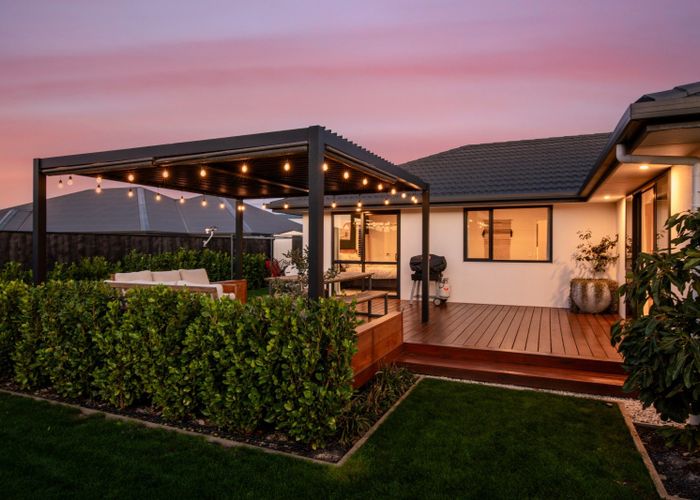  at 100 Berryfield Drive, Appleby, Richmond