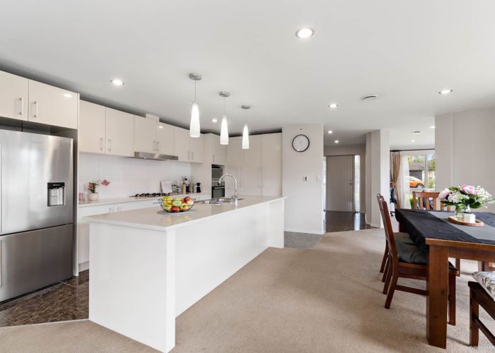  at 36 Parkhaven Drive, Rosehill, Papakura
