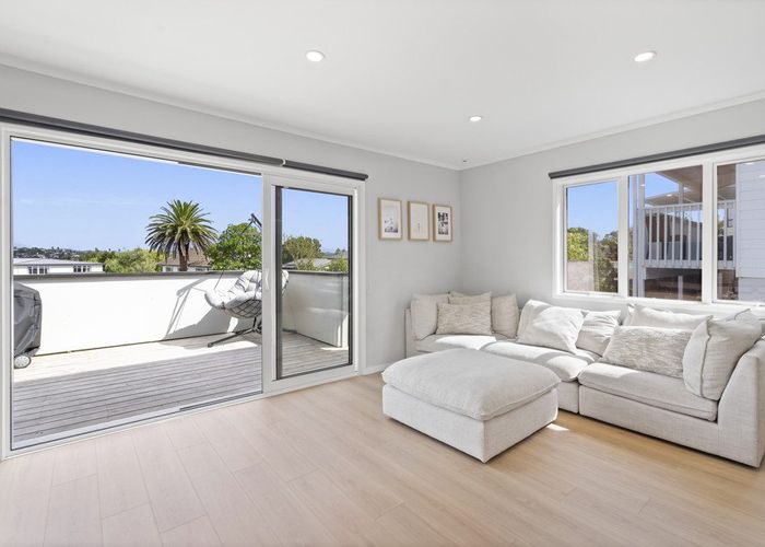  at 21 Albert Hall Drive, Red Beach, Red Beach