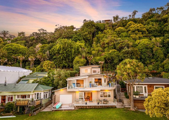  at 47 Pohutukawa Avenue, Shelly Park, Manukau City, Auckland