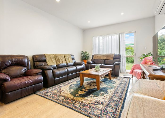  at 15 Rosewell Crescent, Flat Bush, Auckland