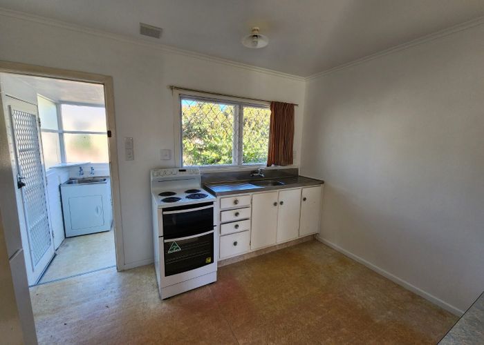  at 2/120 Selwyn Street, Onehunga, Auckland