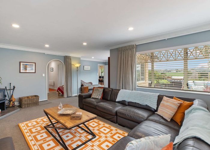  at 7 Brigadoon Way, Papakura