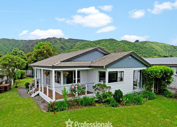  at 7 Delaware Grove, Totara Park, Upper Hutt