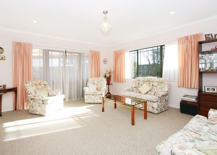  at 11 Rothesay Place, Highbury, Palmerston North