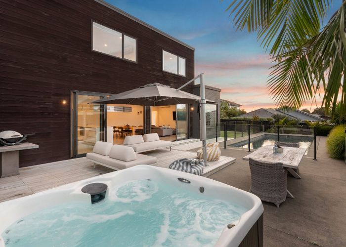  at 32 Defender Crescent, Beachlands, Manukau City, Auckland