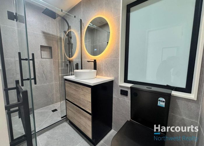  at 1/56 Donovan Avenue, Massey, Waitakere City, Auckland