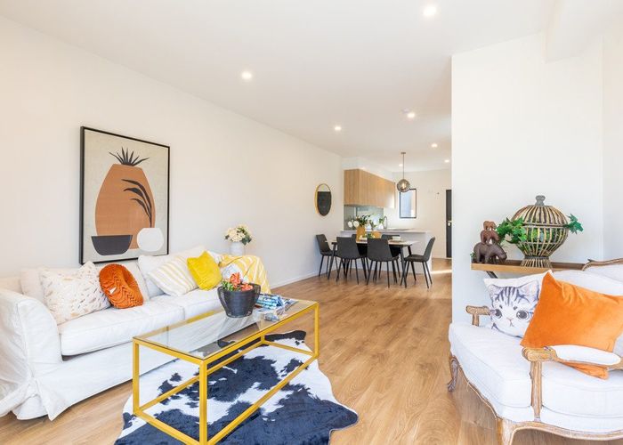  at 18/26 Springvale Drive, Fairview Heights, North Shore City, Auckland