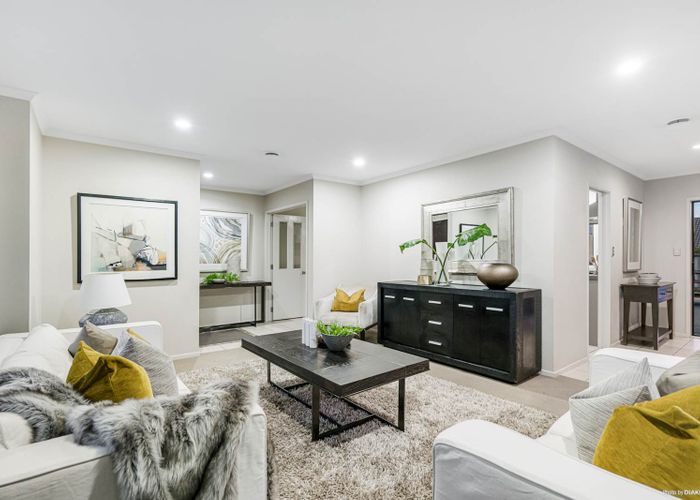  at 4 Gordal Place, Flat Bush, Auckland
