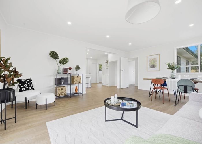  at 99  Riverpark Crescent, Henderson, Waitakere City, Auckland