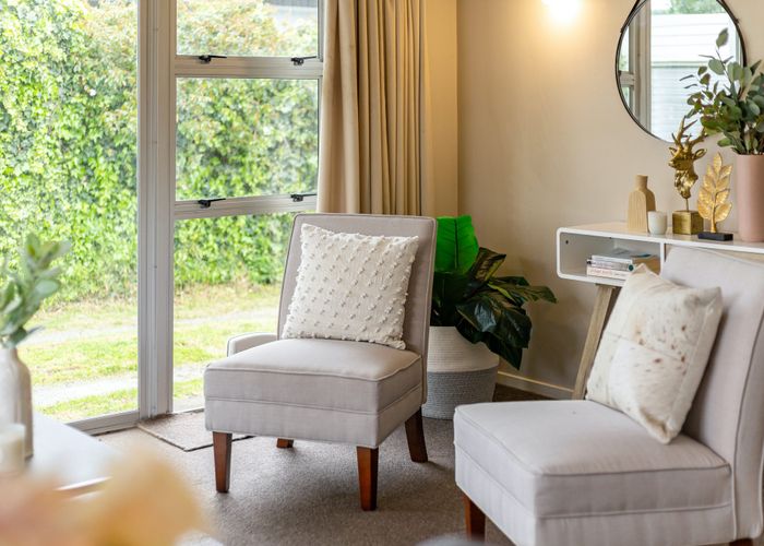  at 2/6 Cluny Road, Plimmerton, Porirua
