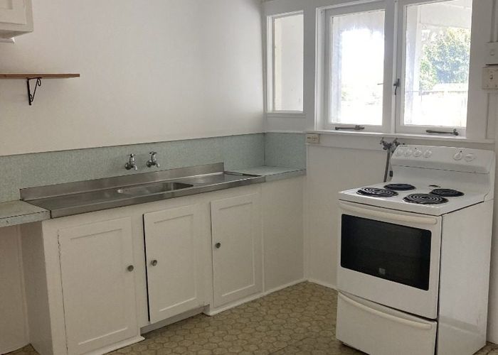  at 2/136 Pembroke Street, Hamilton City Central, Hamilton, Waikato