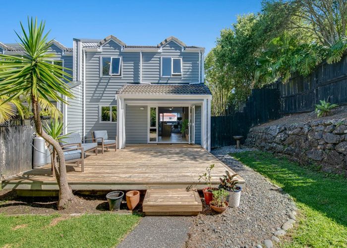  at 1/7 Belle Verde Drive, Sunnynook, Auckland