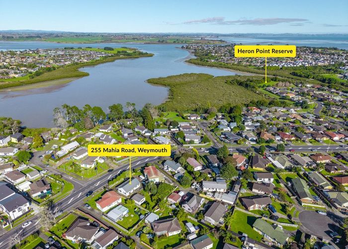  at 255 Mahia Road, Weymouth, Manukau City, Auckland