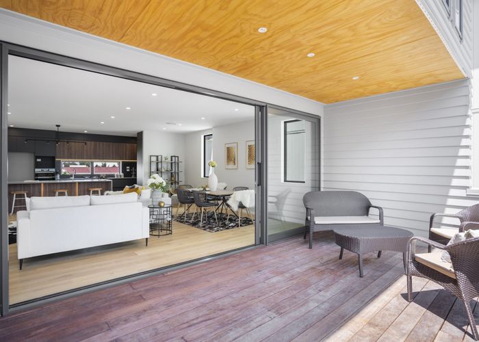  at 837B Manukau Road, Royal Oak, Auckland