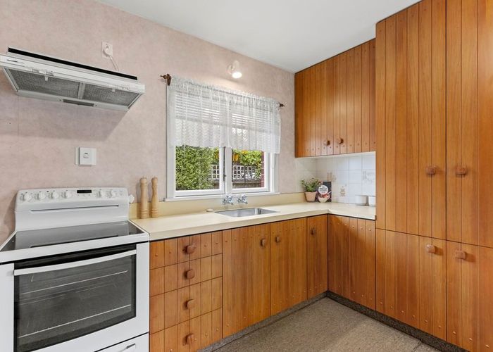  at 35 Liverton Crescent, Bishopdale, Christchurch City, Canterbury