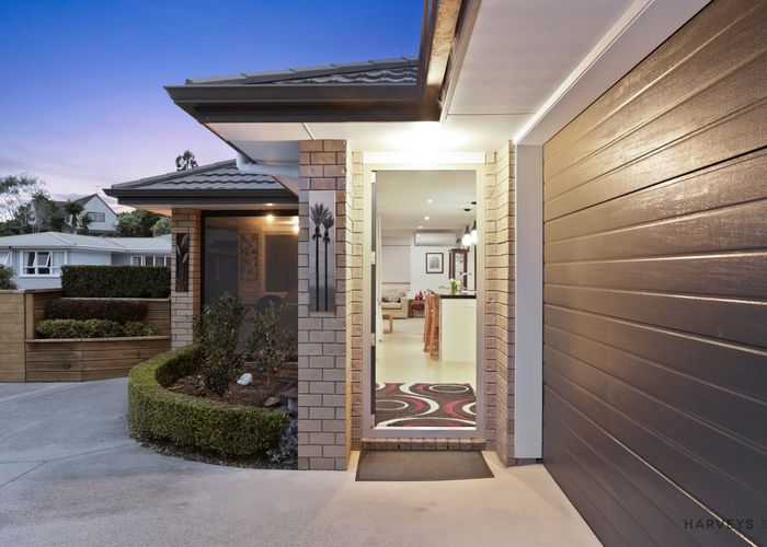  at 48 Godley Road, Green Bay, Auckland