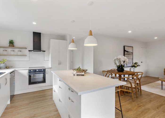  at 13 Landow Place, Henderson, Auckland