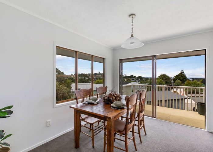  at 30 Gledstane Road, Stanmore Bay, Whangaparaoa