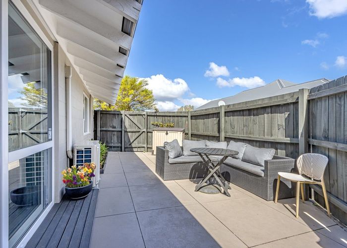  at 1/23 Blighs Road, Strowan, Christchurch
