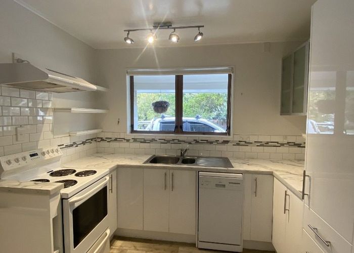  at 2/27 Islington Place, Tamatea, Napier