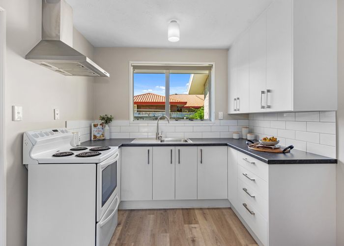  at 3/16 Leslie Street, Upper Riccarton, Christchurch
