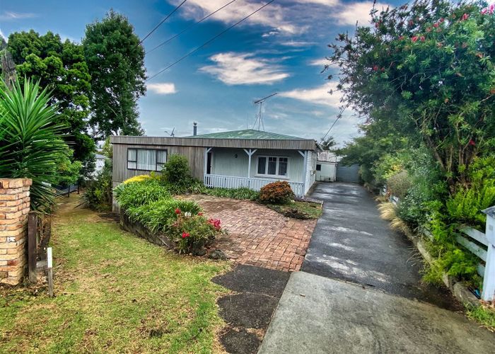  at 33 Nikau Street, New Lynn, Auckland
