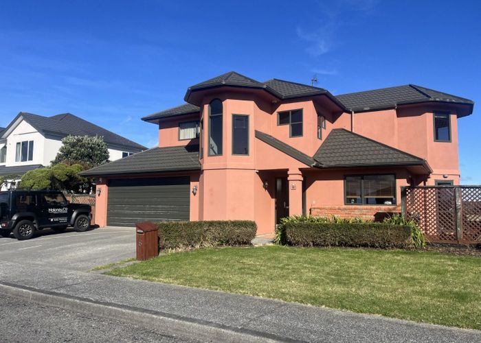  at 6 Bennett Grove, Newlands, Wellington, Wellington