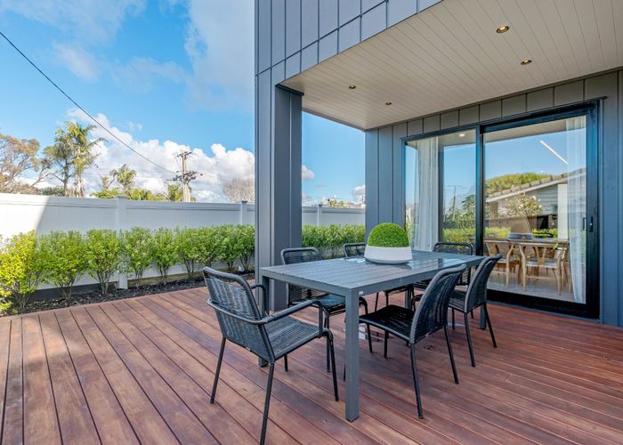  at 8A Ringwood Street, Torbay, Auckland