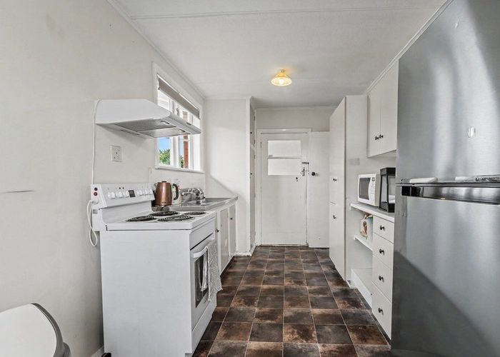  at 10 Hinemoa Street, Whanganui East, Whanganui, Manawatu / Whanganui