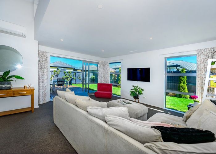  at 10 Meyer Crescent, Halswell, Christchurch City, Canterbury