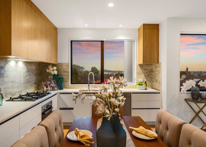  at 6C Tiroroa Avenue, Te Atatu South, Waitakere City, Auckland