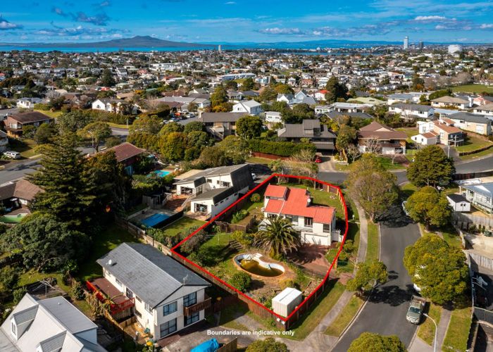  at 1 Newport Place, Forrest Hill, North Shore City, Auckland