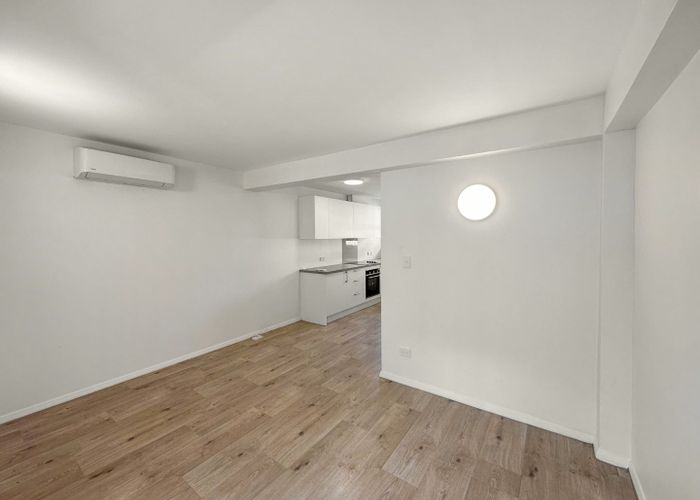  at 2/2 Totara Street, Trentham, Upper Hutt, Wellington