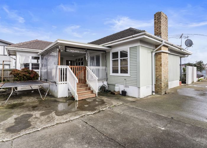  at 34 Allen Street, Mangere East, Auckland