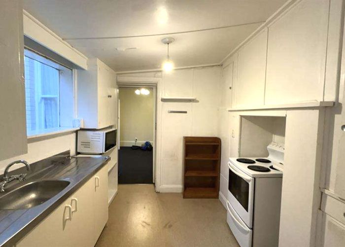  at 5 Howe Street, North Dunedin, Dunedin, Otago