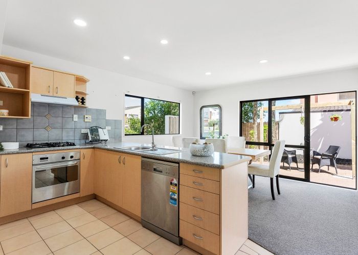  at 11 Spalding Rise, Golflands, Manukau City, Auckland