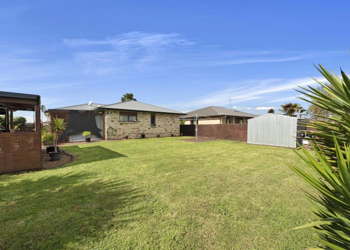  at 26 Kittyhawk Place, Melville, Hamilton