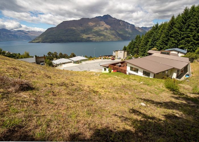  at 67 Dart Place, Sunshine Bay, Queenstown-Lakes, Otago