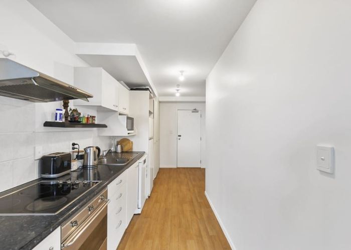  at 35/68 Mountain Road, Mount Wellington, Auckland City, Auckland