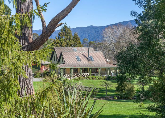  at 7 Fraser Road, Rangihaeata