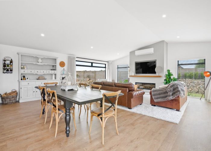  at 19 Keystone Place, Kamo