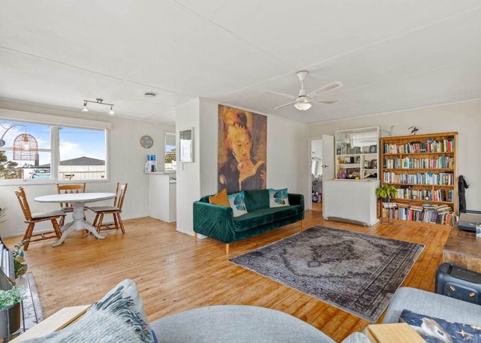  at 105 Sunrise Avenue, Murrays Bay, North Shore City, Auckland