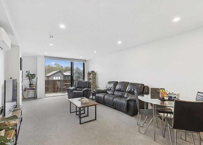  at 21 Holystone Road, Whitby, Porirua, Wellington