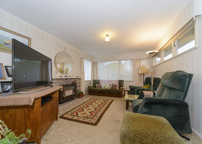  at 10 Peters Avenue, Cloverlea, Palmerston North