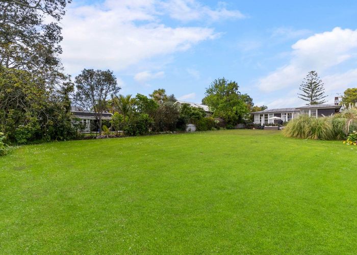  at 6 Norwood Road, Bayswater, North Shore City, Auckland