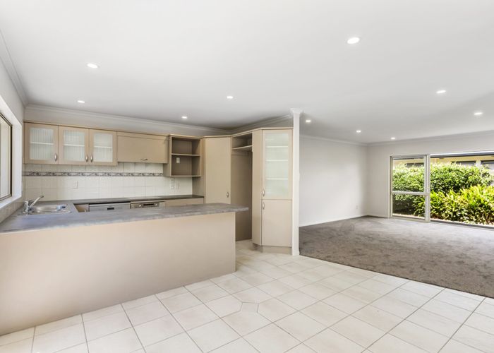  at 3 Anton Place, Takanini