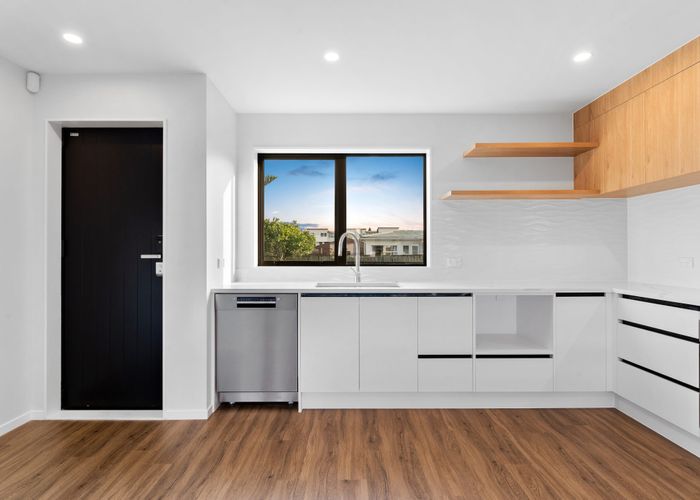  at 3/21 Peachgrove Road, Te Atatu Peninsula, Waitakere City, Auckland